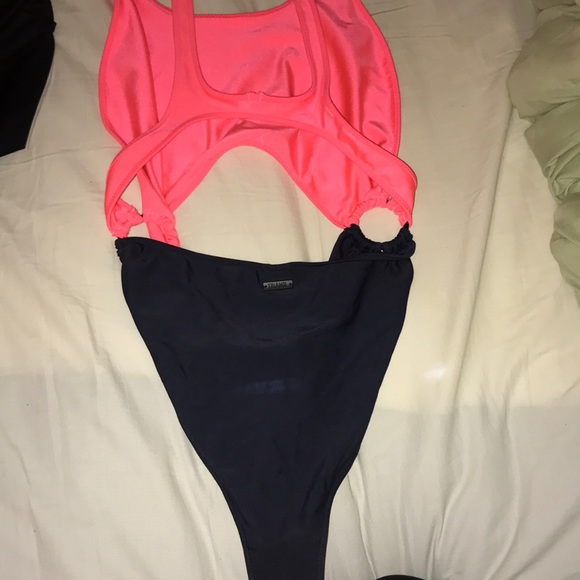 Pink Jarah One piece SOLD - Picture 5 of 5